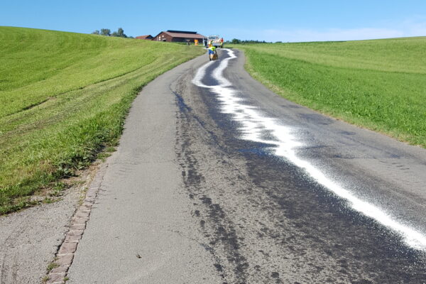 Ölspur in Stettfurt