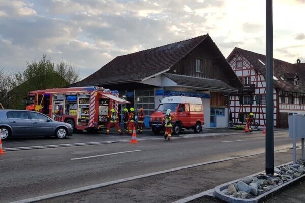 Atemschutzübung in Autowerkstatt