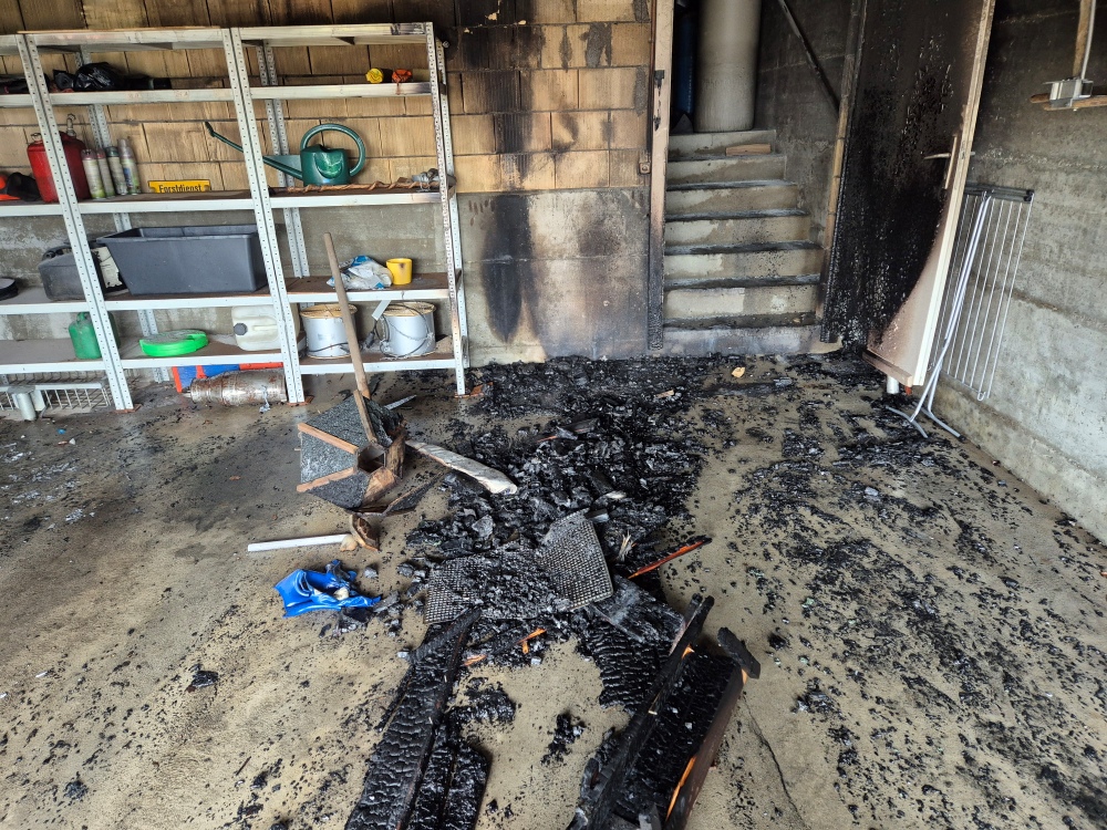 06/2026 Brand mittel: Garagenbrand EFH Stettfurt