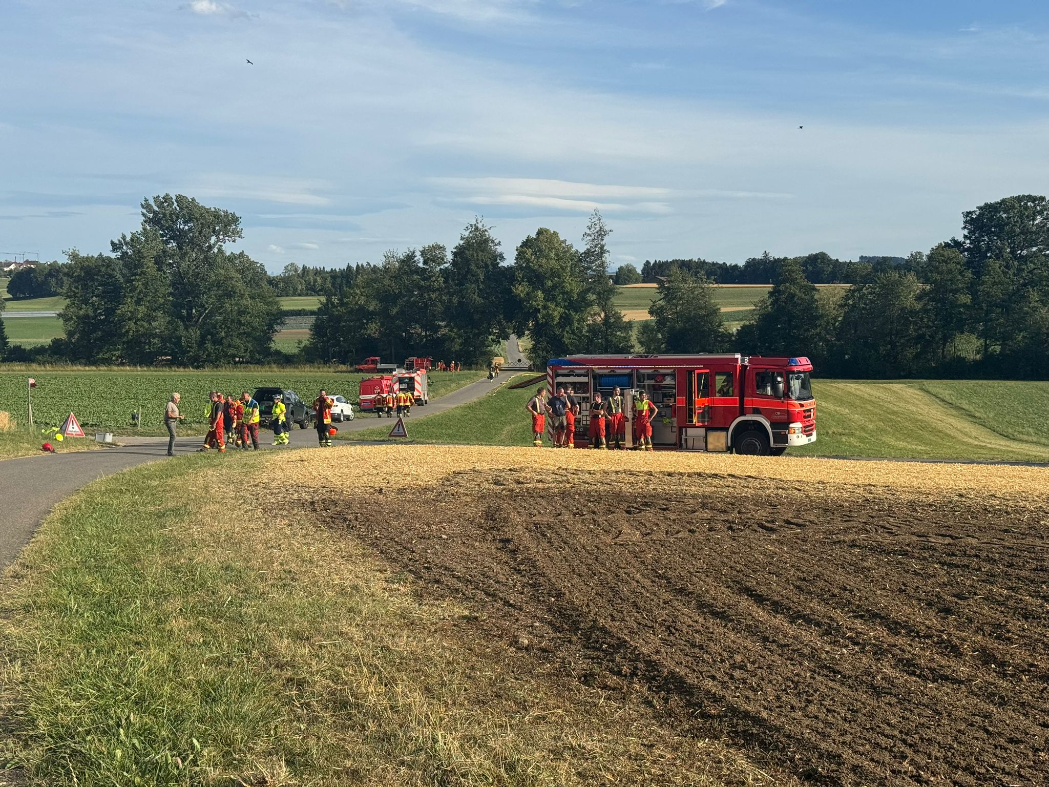 09/2026 Brand mittel: Feldbrand Wasserfuri in Stettfurt